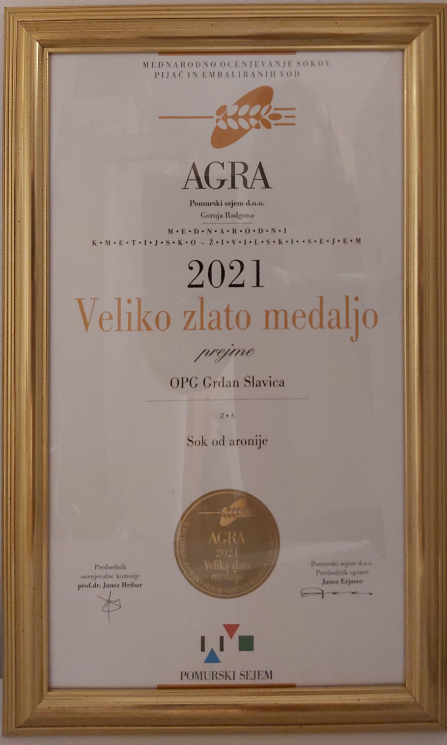 aronija-sok-čiste-kapi-slavica-grđan